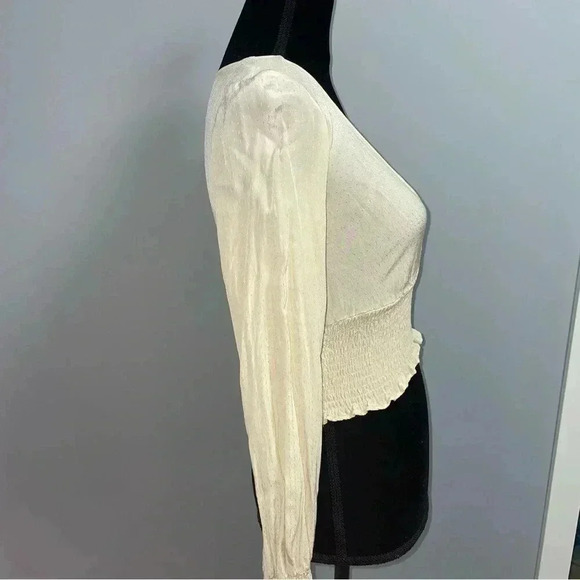 Urban Outfitters Cropped Blouse - Picture 4 of 7